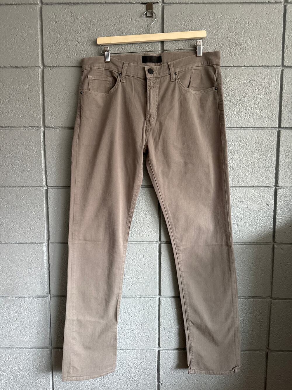 J Brand Tyler Slim Fit Straight Leg Pant in Sergeant size 36x34